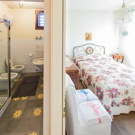 فندق مبيت وإفطار Cascina Vecchia *
